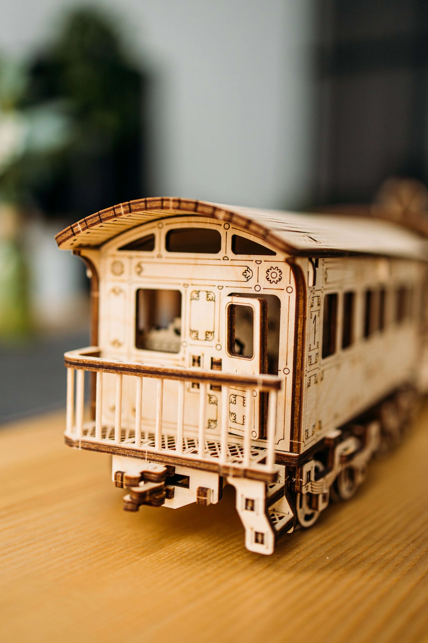 Wood Trick Locomotive R17 WDTK022