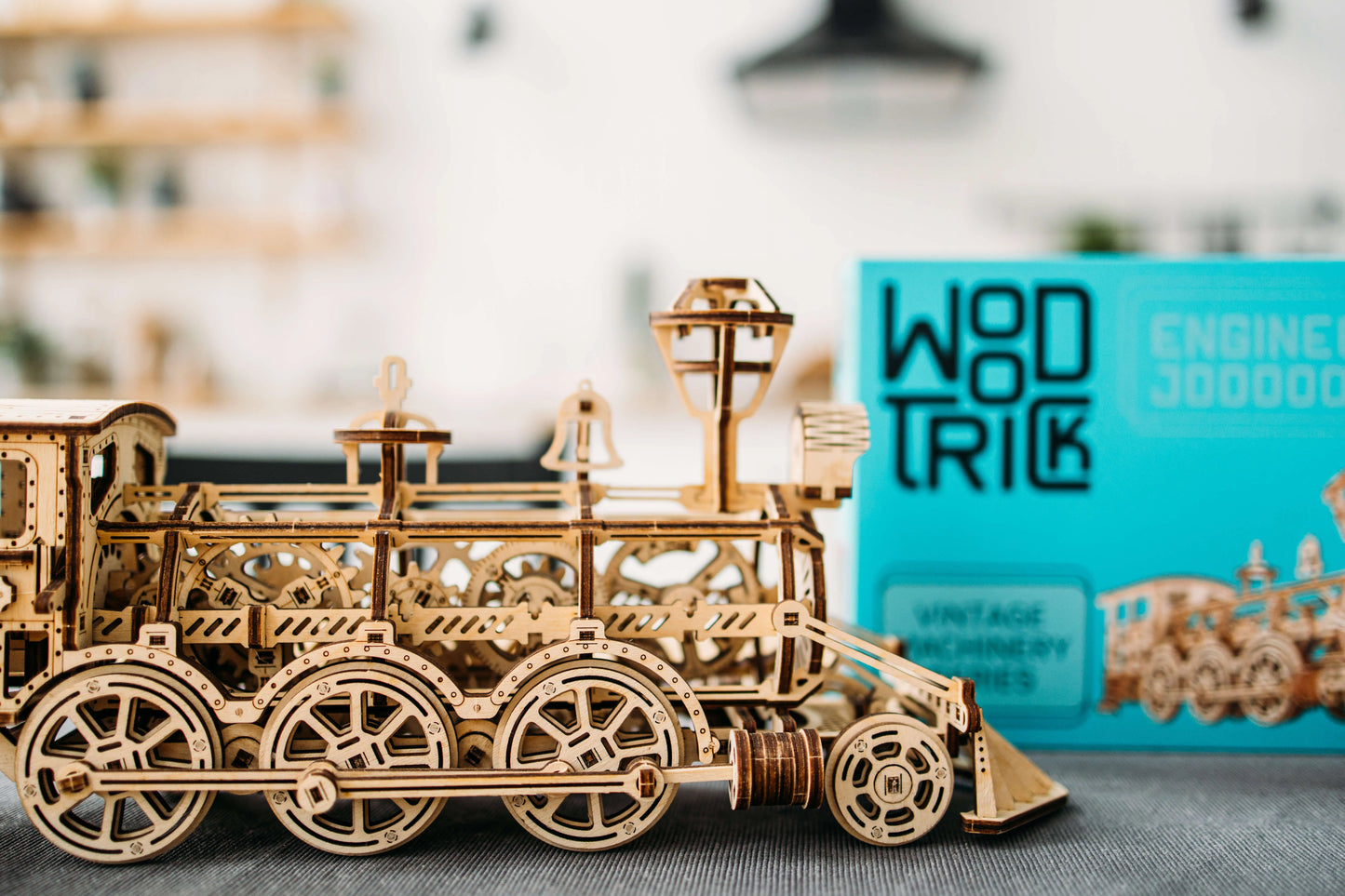Wood Trick Locomotive R17 WDTK022